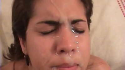 A linda morena latina tem sexo bruto